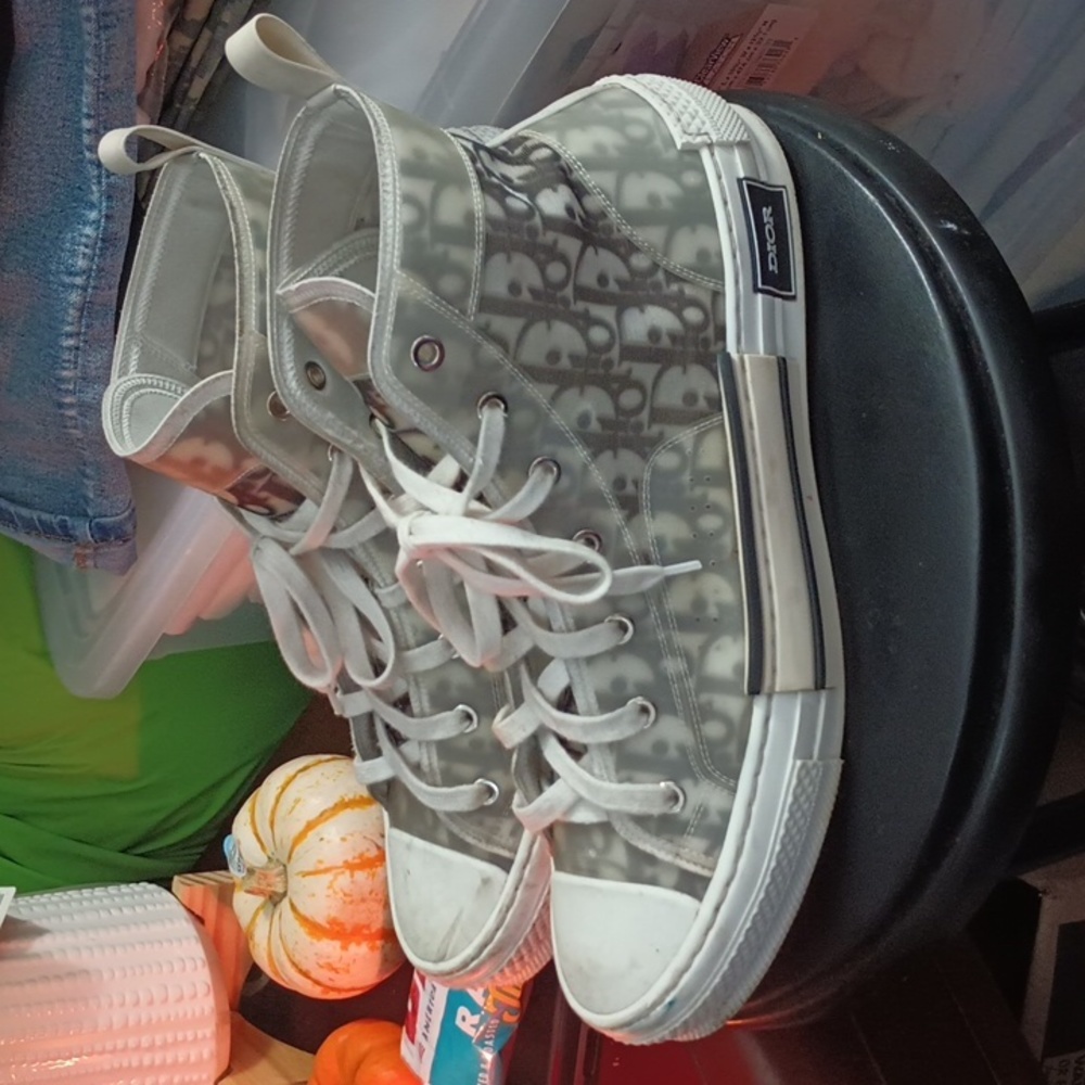 Looking to get rid of. Done wearing these. Cleaning out my closet.